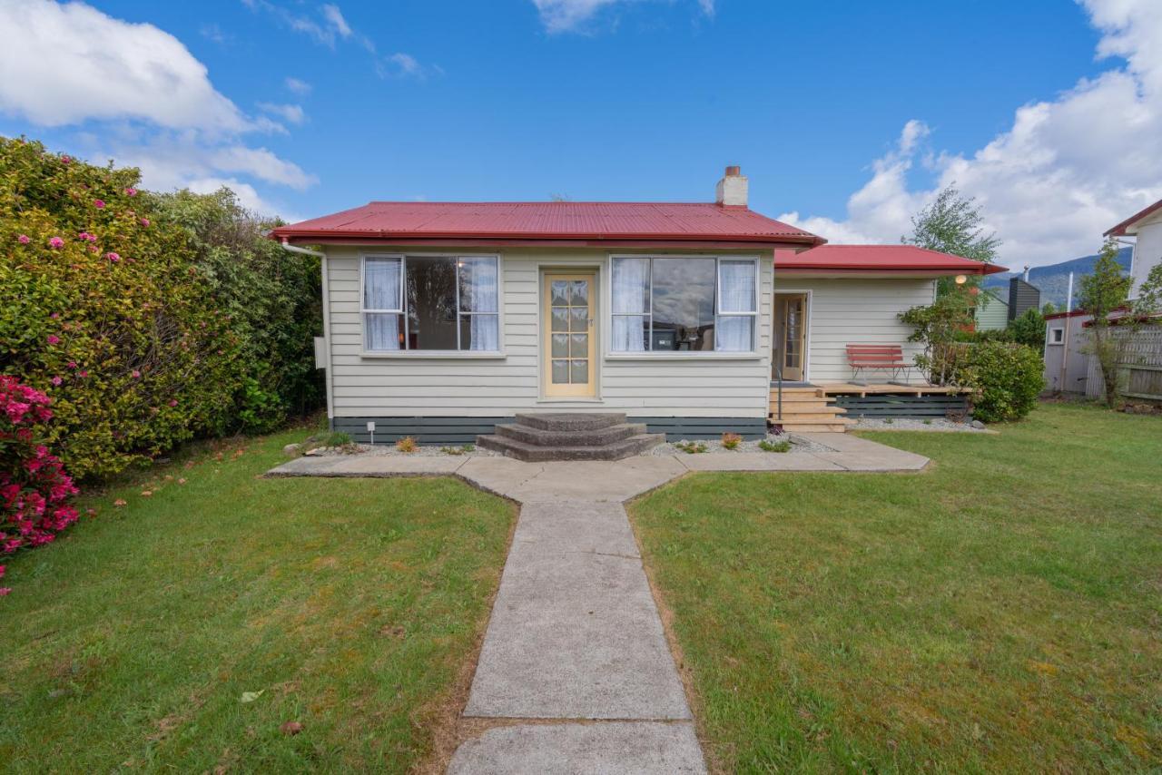 Rustlein Cottage - Te Anau Holiday Home Exteriér fotografie